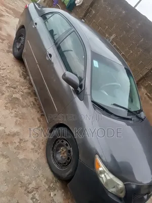 Toyota Corolla 2010 Gray