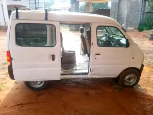 Suzuki Every 2010 White