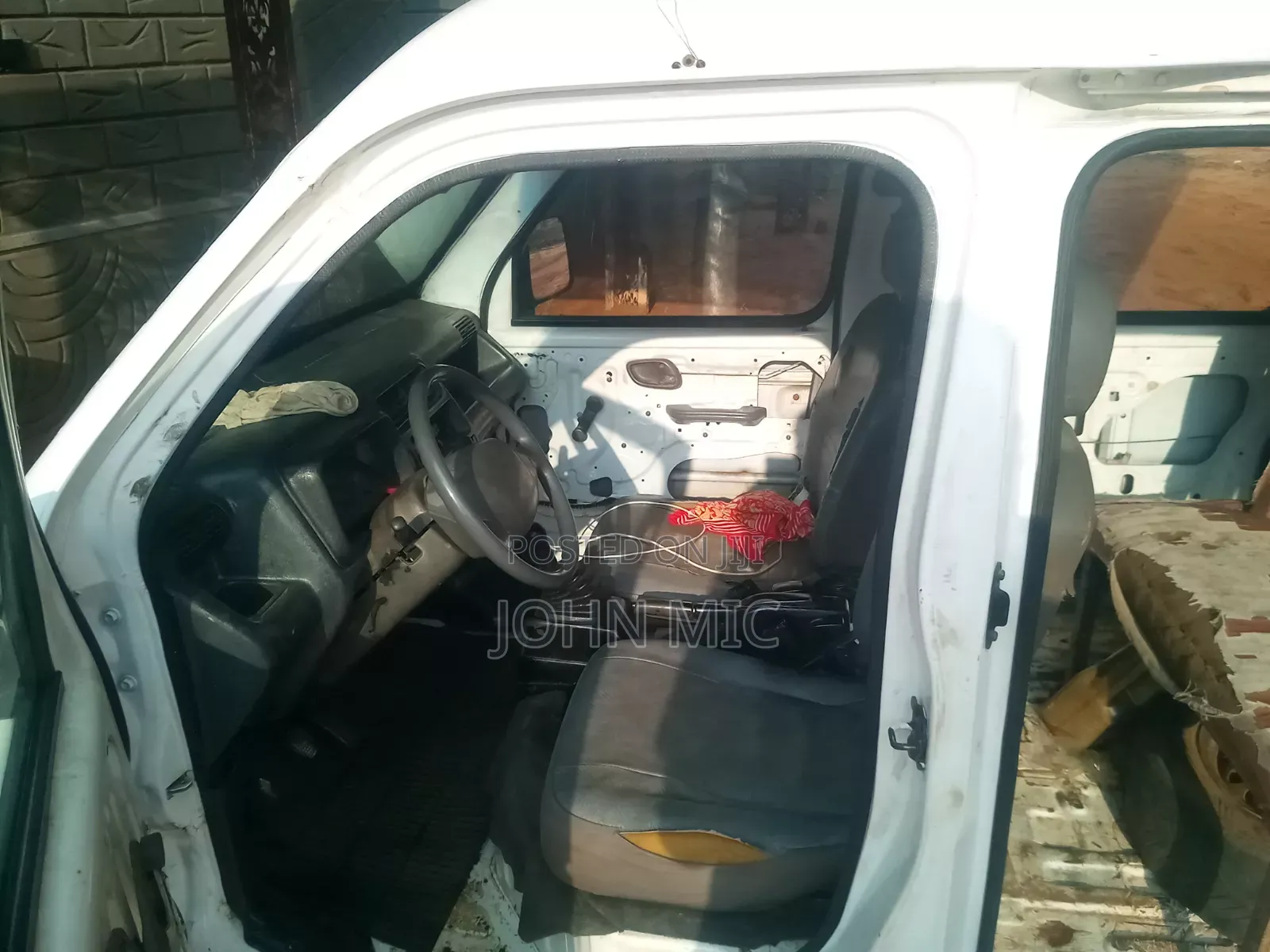 Suzuki Every 2010 White