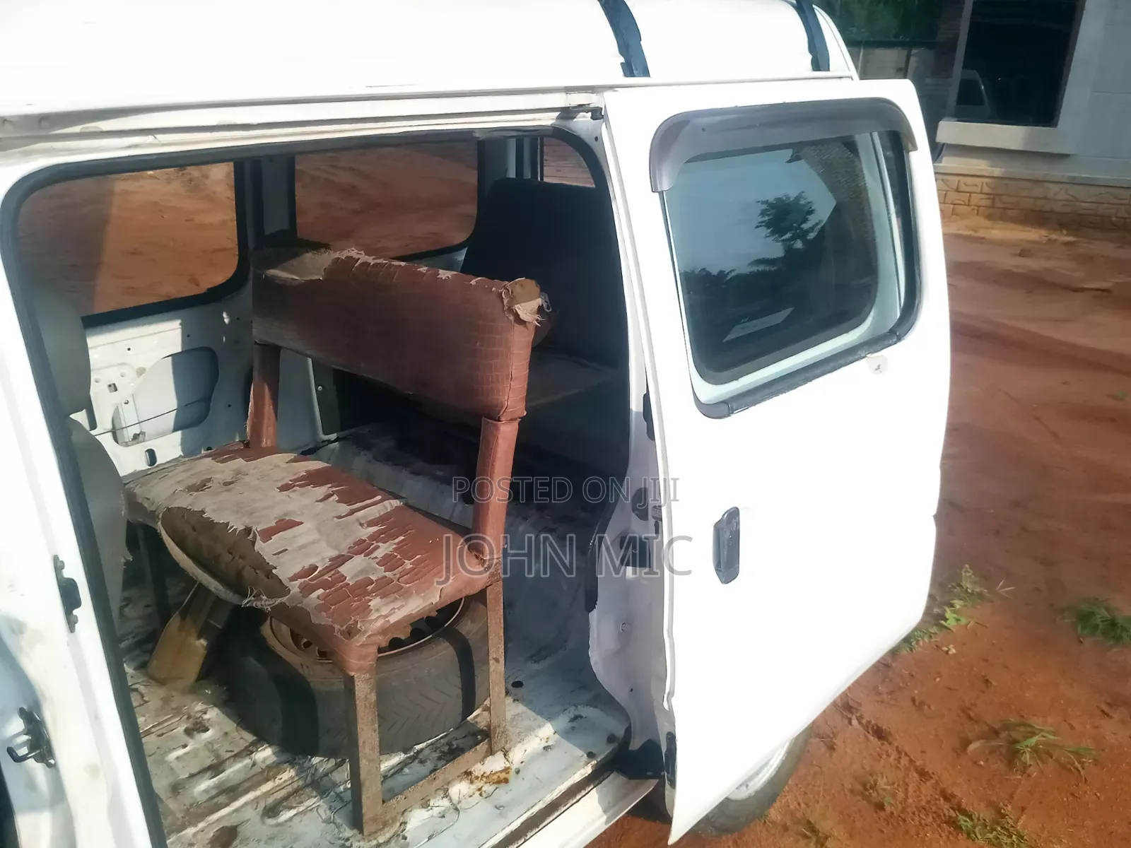 Suzuki Every 2010 White