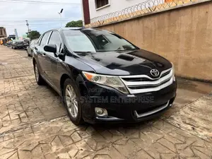 Toyota Venza LE 2010 Black