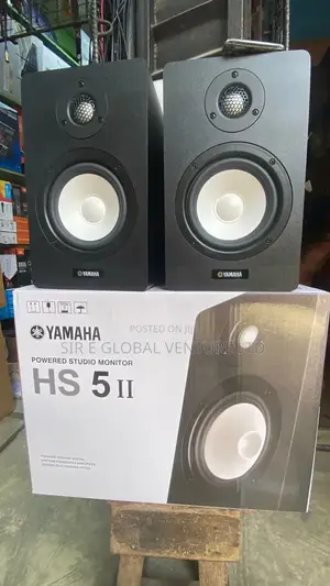 Professional Yamaha HS5 II
