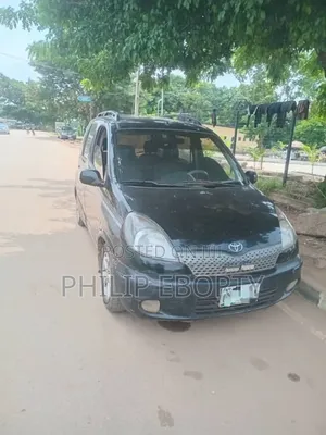 Toyota Yaris 2004 Black