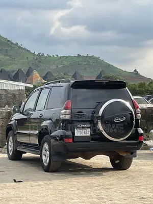 Toyota Land Cruiser Prado 2010 Black