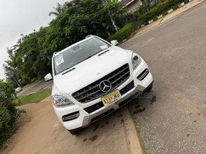Mercedes-Benz M Class ML350 4MATIC 4dr SUV AWD (3.5L 6cyl 7A) 2015 White