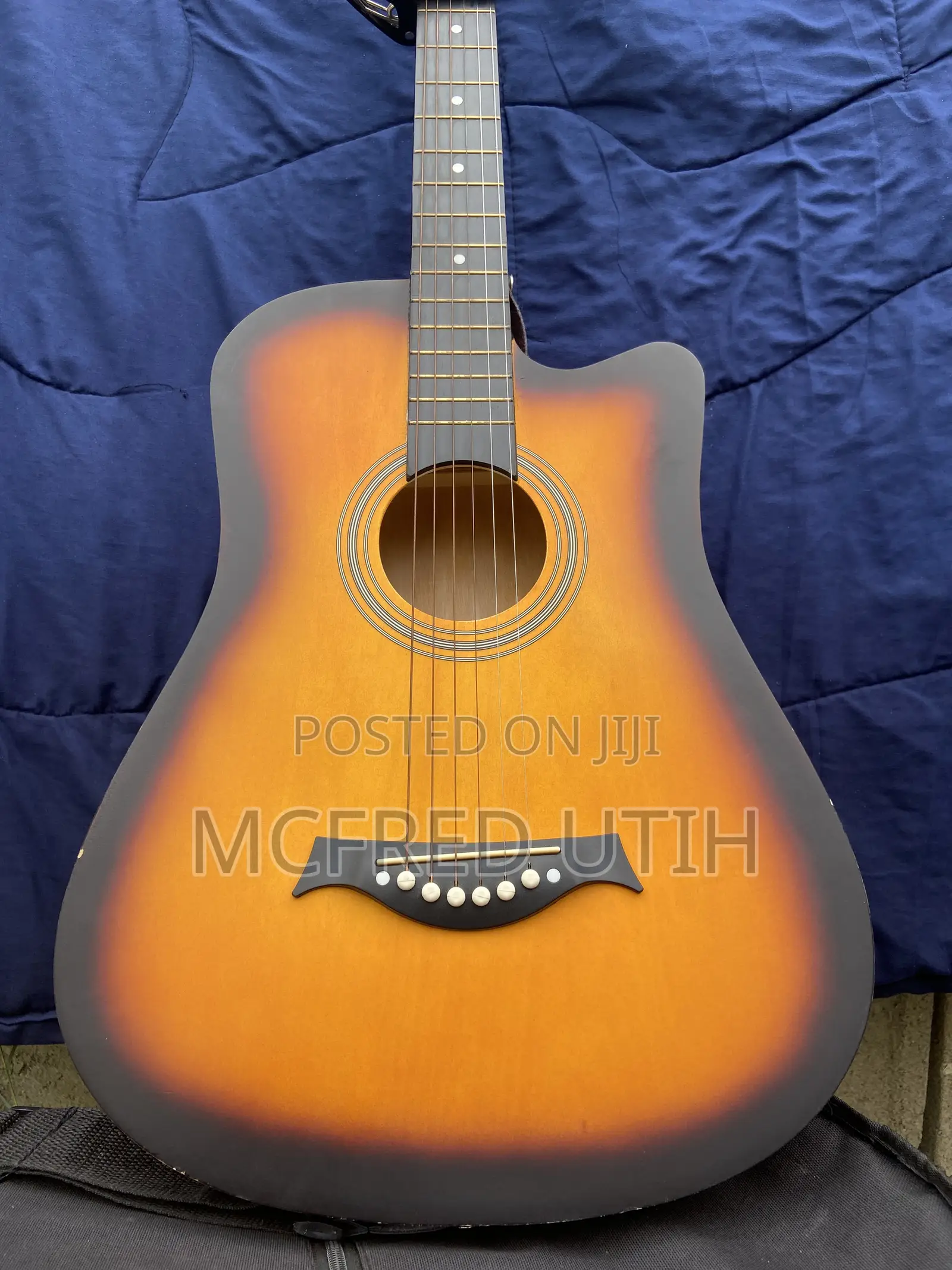 YAMAHA Acoustic Guitar