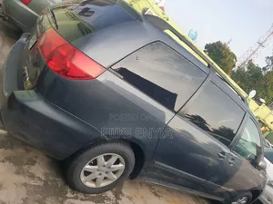 Toyota Sienna 2009 Gray