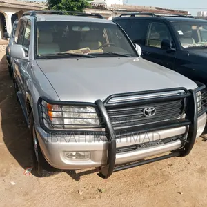 Toyota Land Cruiser 2003 Silver