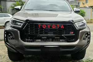 Toyota Hilux 2019 Black