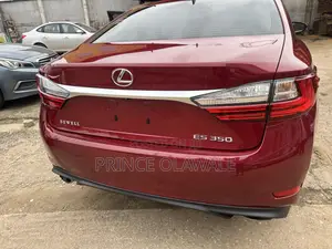Lexus ES 2017 Red