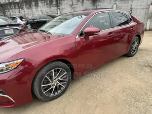Lexus ES 2017 Red