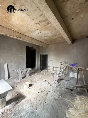 4bdrm Apartment in Jahi, Abuja for sale