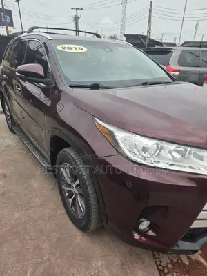 Toyota Highlander 2019 Burgundy
