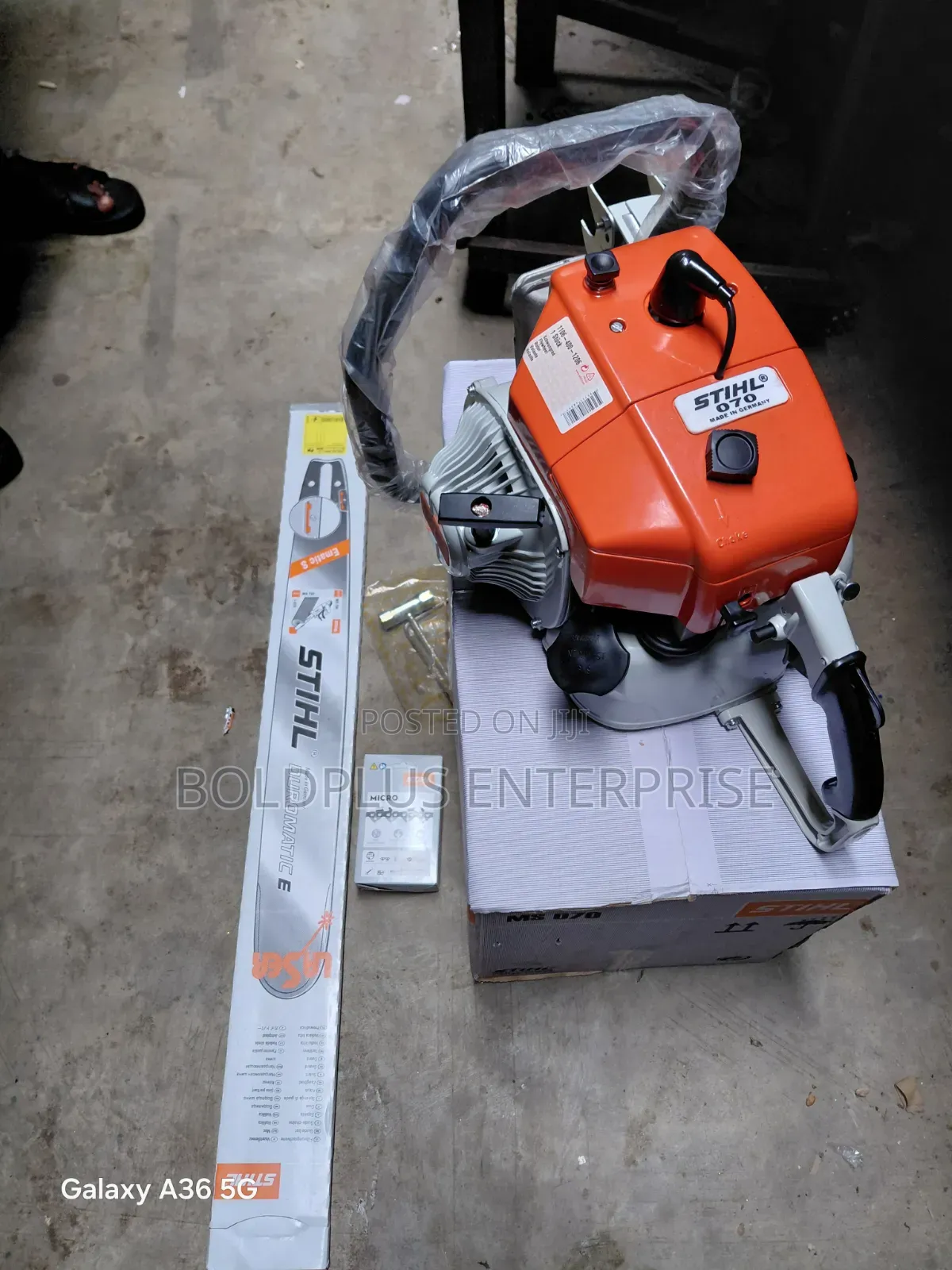 STIHL Ms 070 Gasoline Chainsaw Machine