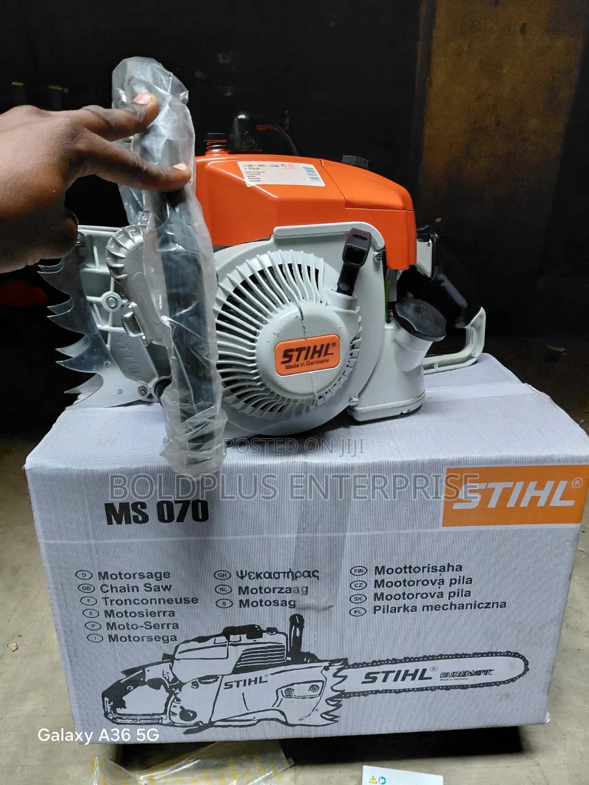 STIHL Ms 070 Gasoline Chainsaw Machine