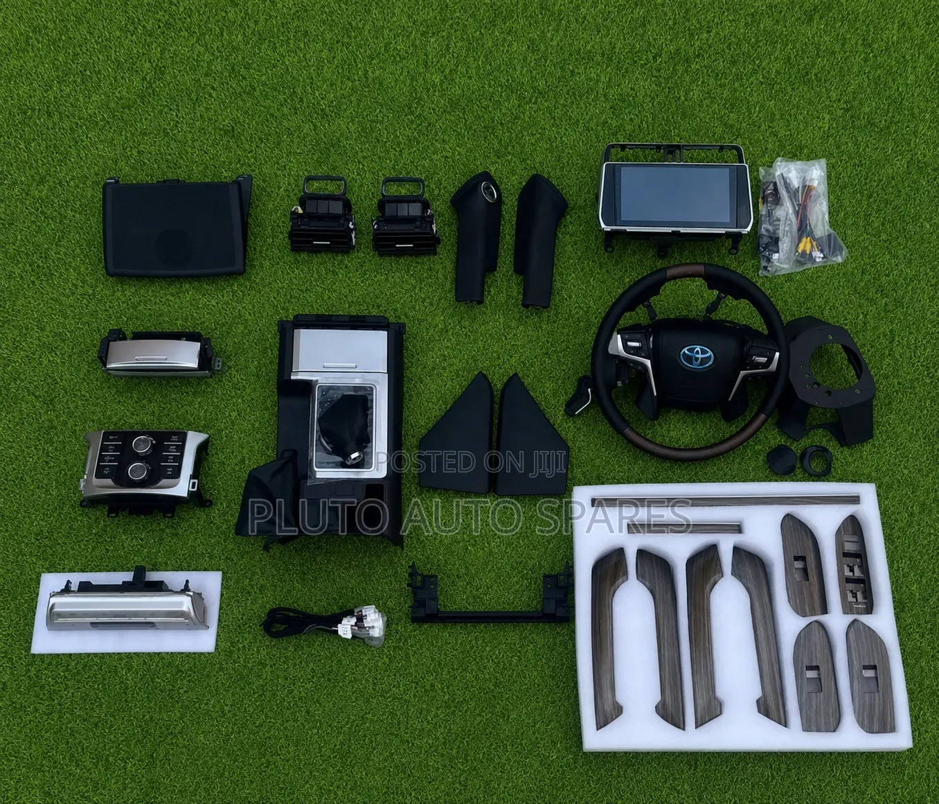 Interior Upgrade Consoles Prado 2022