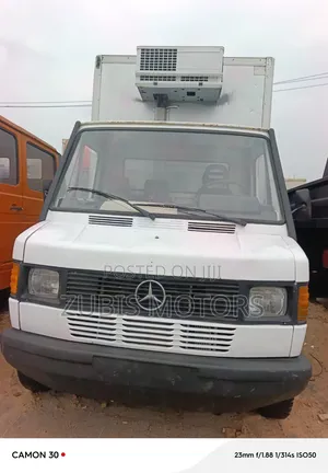 Mercedes-Benz T2 2000 White