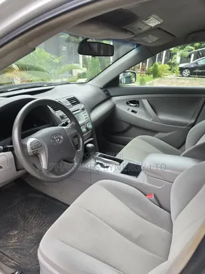 Toyota Camry 2009 Silver