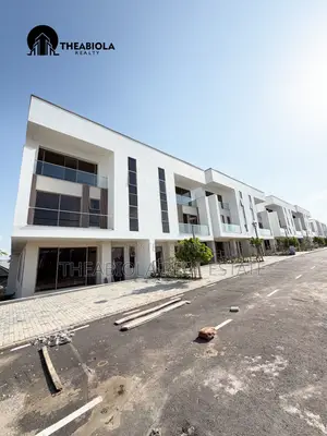 4bdrm Duplex in Guzape, Abuja for sale