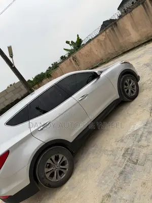 Hyundai Santa Fe GLS 4dr SUV (3.3L 6cyl 6A) 2014 Silver