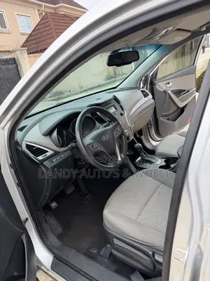Hyundai Santa Fe GLS 4dr SUV (3.3L 6cyl 6A) 2014 Silver