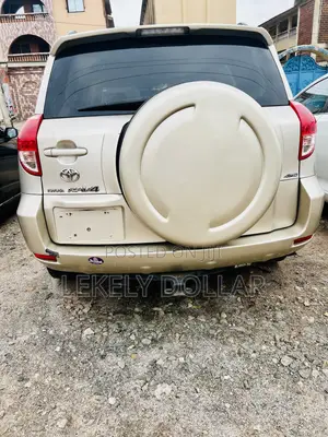 Toyota RAV4 2008 Gold