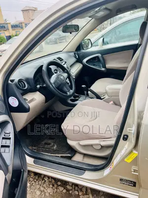 Toyota RAV4 2008 Gold