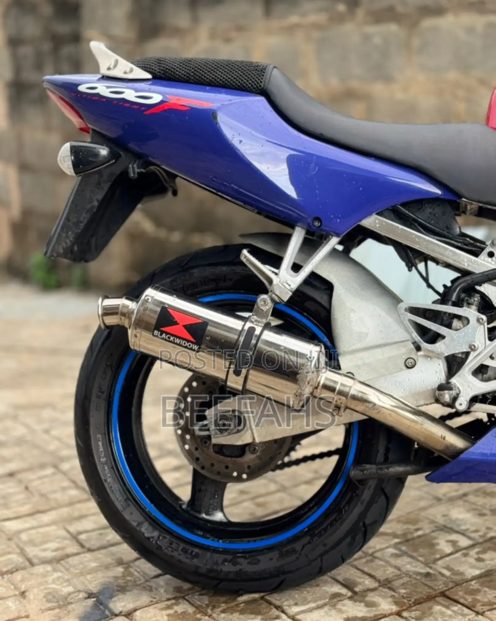 Honda CB 2014 Blue