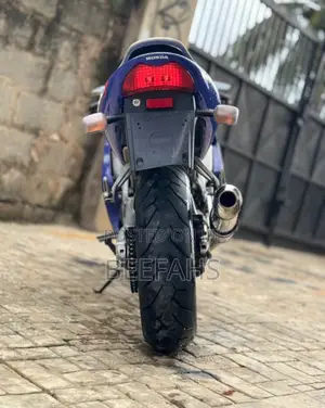 Honda CB 2014 Blue