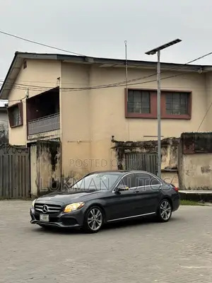 Mercedes-Benz C300 2016 Gray