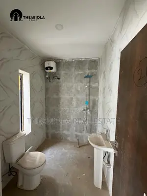 4bdrm Townhouse / Terrace in Garki Old Cbn for rent