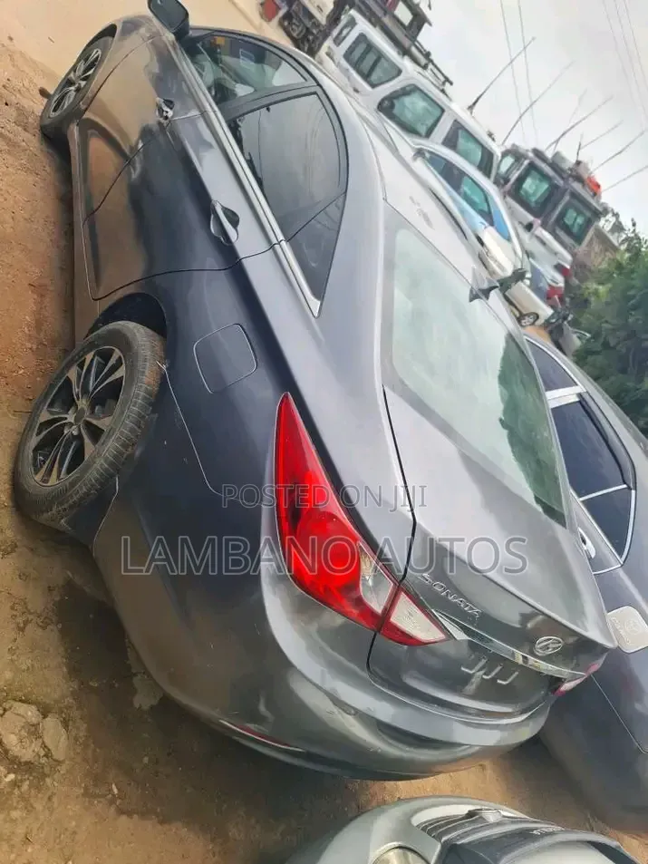 Hyundai Sonata 2012 Gray