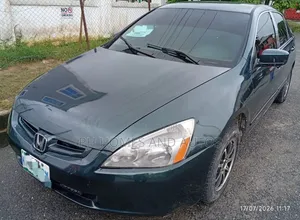 Honda Accord 2005 Gray