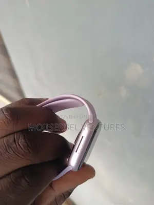 Apple Watch Series 9 41mm Cellular + GPS