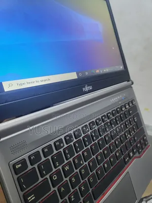 Laptop Fujitsu Lifebook E733 4GB Intel Core i5 HDD 500GB