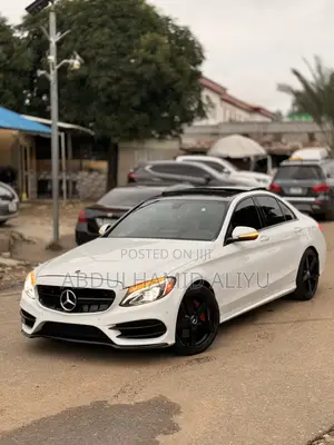 Mercedes-Benz C400 4Matic AWD Sedan (3.0L V6 7A) 2015 White