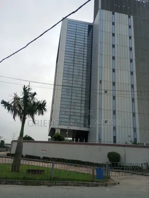 Corporate Office Space to Let in Lekki