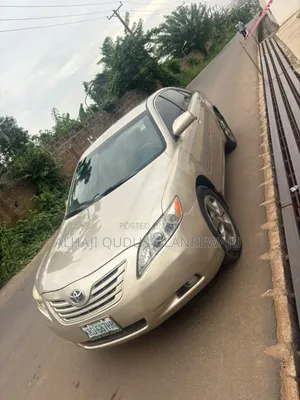 Toyota Camry LE 4dr Sedan (2.4L 4cyl 5A) 2008 Yellow