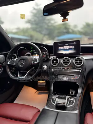 Mercedes-Benz C400 4Matic AWD Sedan (3.0L V6 7A) 2015 White