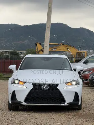 Lexus IS 300 AWD 2017 White