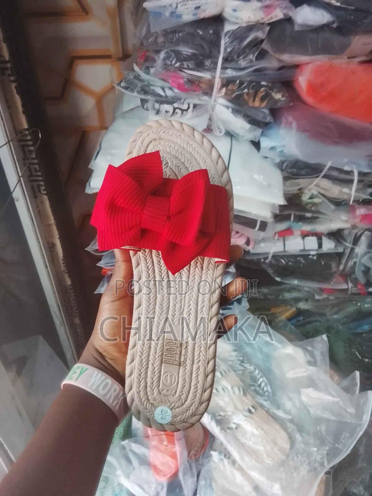 Slippers/Sandals