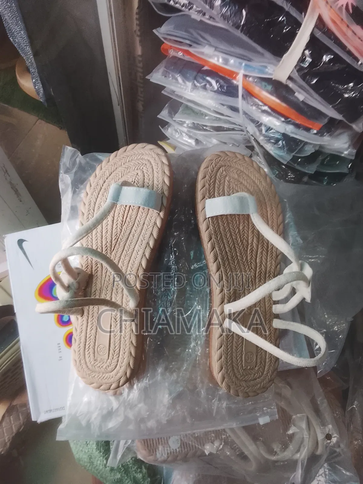 Slippers/Sandals