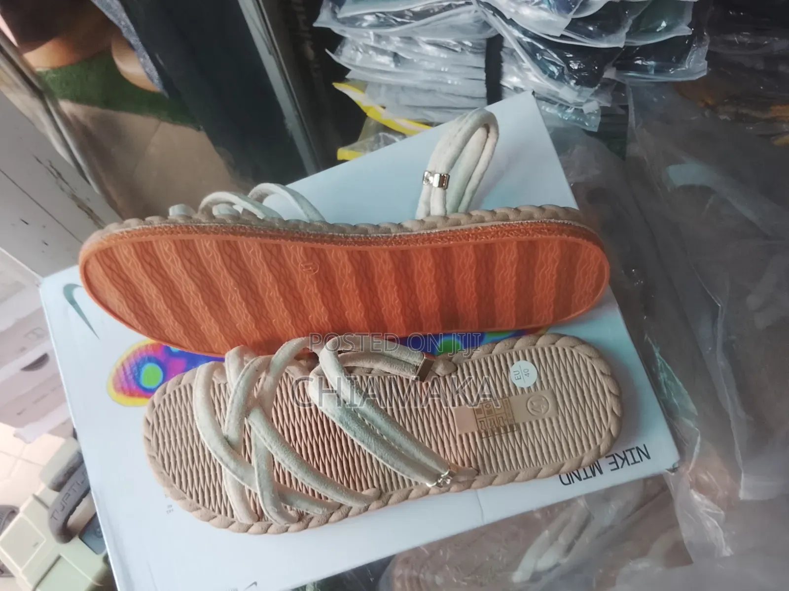Slippers/Sandals