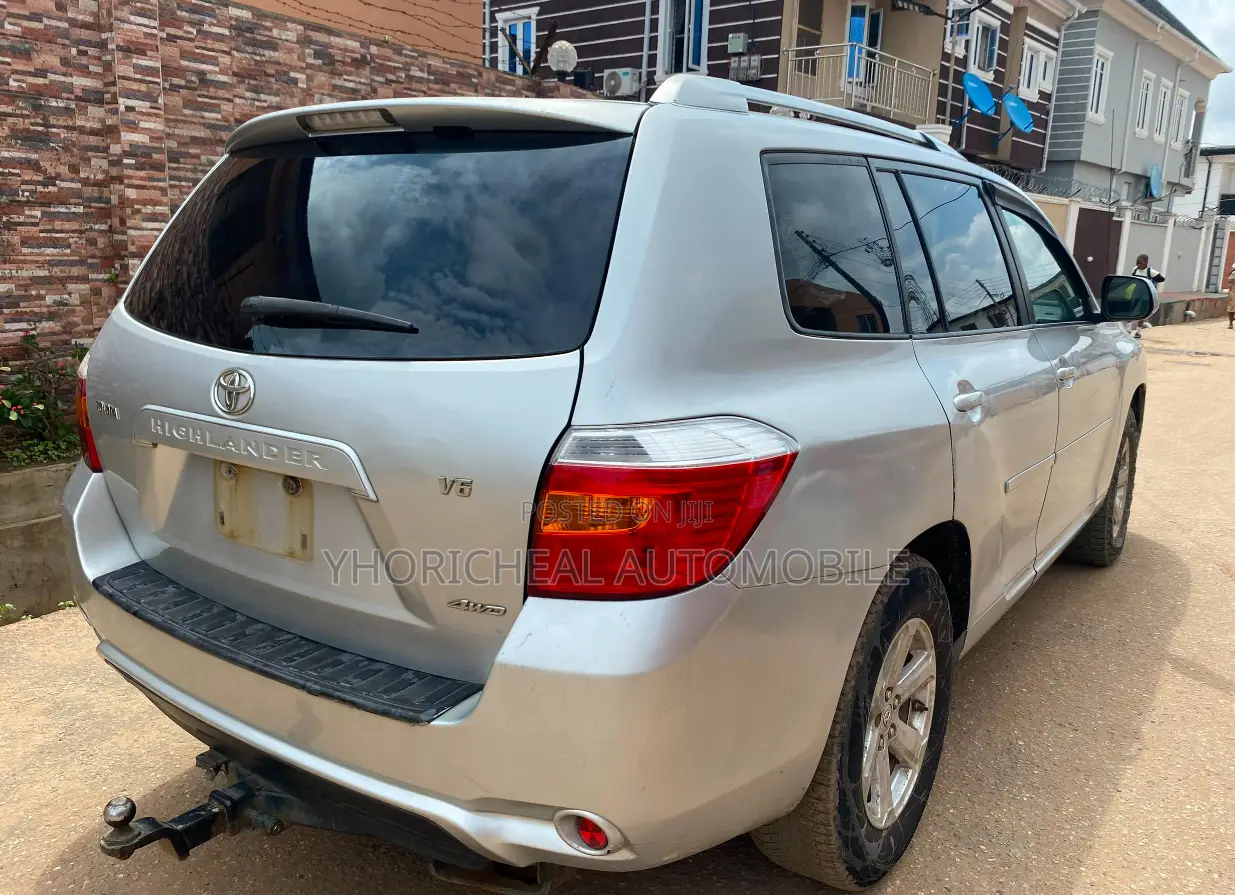 Toyota Highlander 2009 Silver