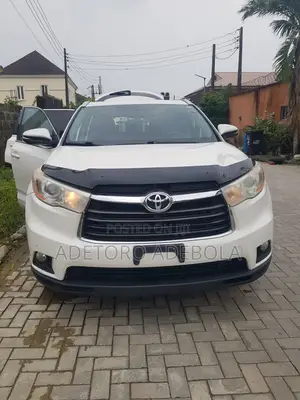 Toyota Highlander XLE V6 4x4 (3.5L 6cyl 6A) 2016 White