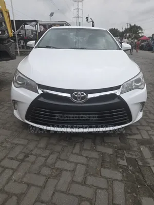 Toyota Camry 2017 White