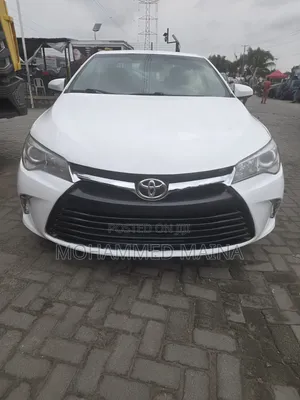 Toyota Camry 2017 White