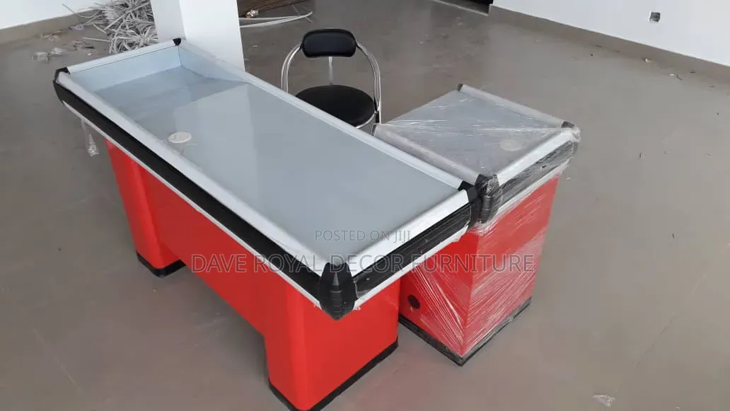 Quality Classic Cashier Table