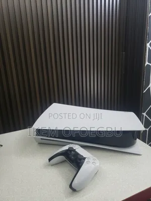 PS5 With One Pad, No Games
