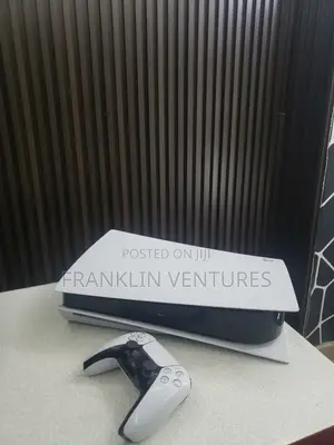 PS5 With One Pad, No Games